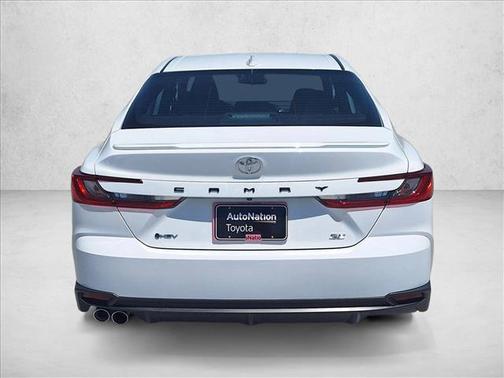 Ice Cap 2025 Toyota Camry SE