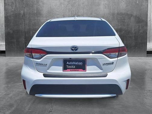 2022 Toyota Corolla Hybrid LE