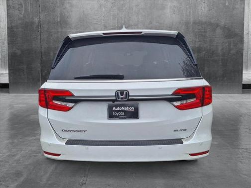2022 Honda Odyssey Elite