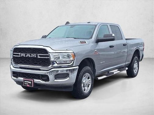 2020 RAM 2500 Tradesman Crew Cab 4X4 6'4' Box