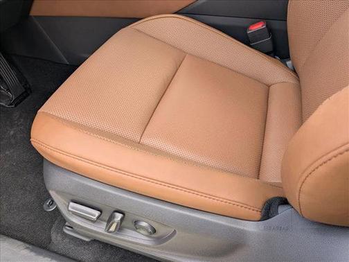 2025 Toyota Crown Signia Limited