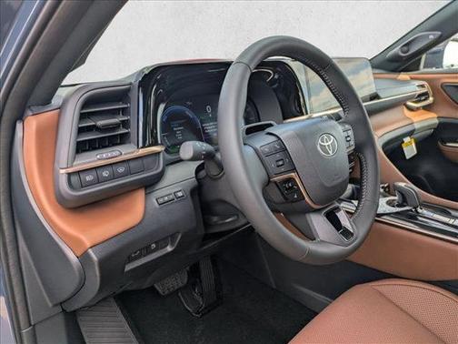 2025 Toyota Crown Signia Limited