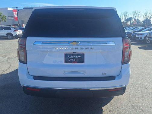 2021 Chevrolet Suburban LT