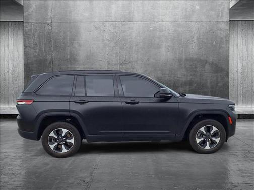 2022 Jeep Grand Cherokee 4xe Base