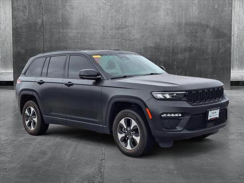 2022 Jeep Grand Cherokee 4xe Base
