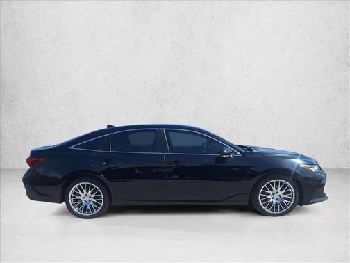 Midnight Black Metallic 2019 Toyota Avalon XLE