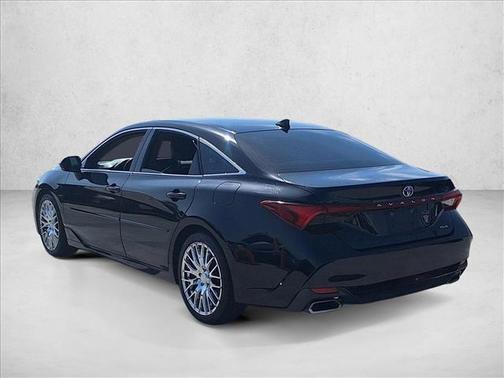 Midnight Black Metallic 2019 Toyota Avalon XLE