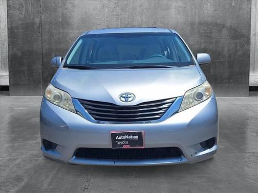 2012 Toyota Sienna LE