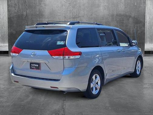 2012 Toyota Sienna LE