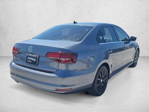 Silver/Gray 2017 Volkswagen Jetta 1.4T SE