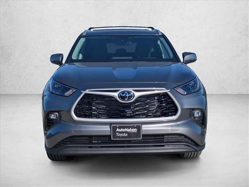 2026 Toyota Highlander XLE