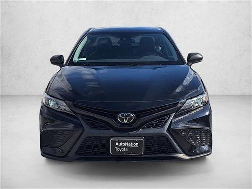 Midnight Black Metallic 2021 Toyota Camry SE