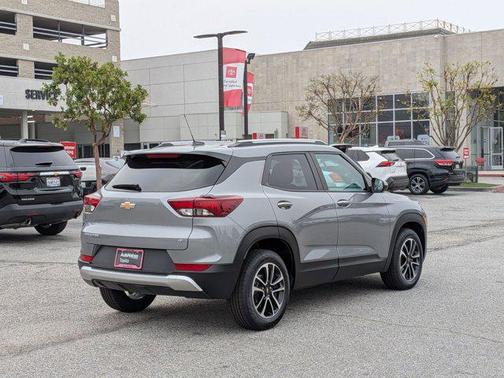 Sterling Gray Metallic 2024 Chevrolet Trailblazer LT
