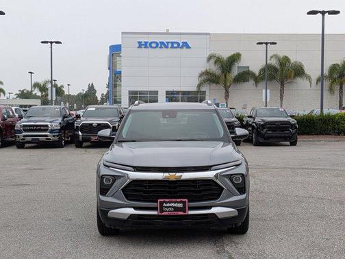 Sterling Gray Metallic 2024 Chevrolet Trailblazer LT