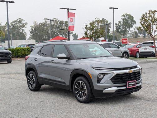 Sterling Gray Metallic 2024 Chevrolet Trailblazer LT