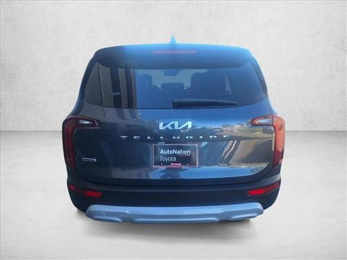 2022 Kia Telluride LX