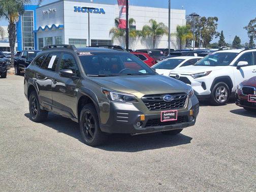 Autumn Green Metallic 2022 Subaru Outback Wilderness