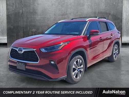 2023 Toyota Highlander Hybrid XLE