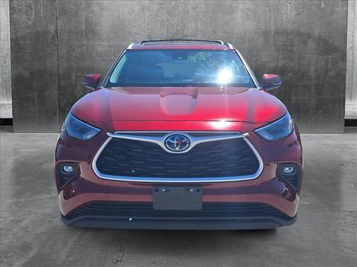2023 Toyota Highlander Hybrid XLE