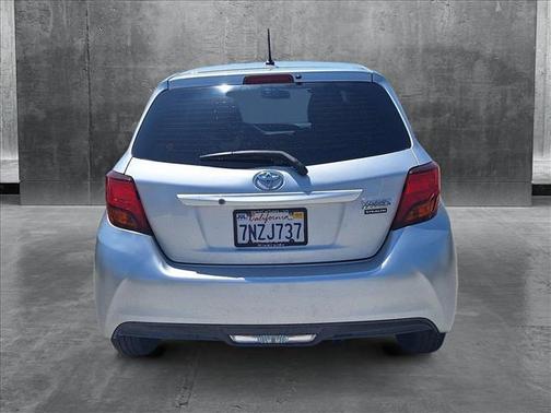 2016 Toyota Yaris L