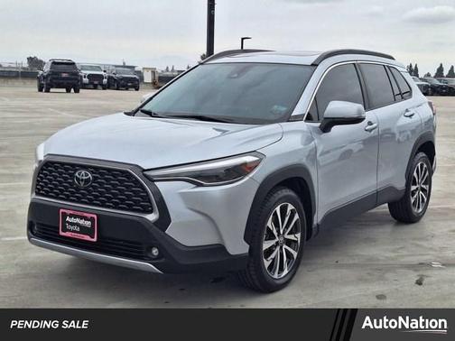 2022 Toyota Corolla Cross XLE