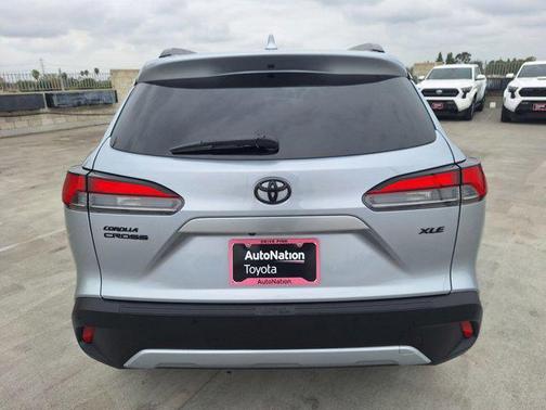 2022 Toyota Corolla Cross XLE
