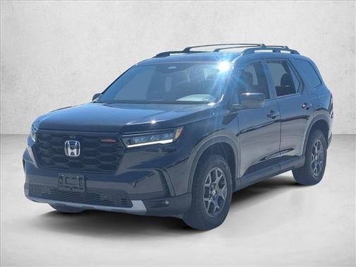 Crystal Black Pearl 2023 Honda Pilot AWD TrailSport