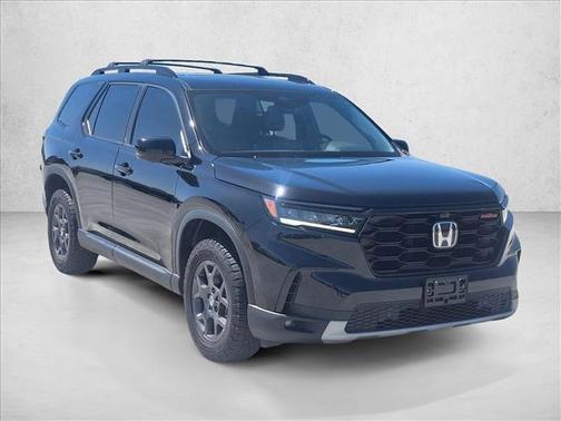 Crystal Black Pearl 2023 Honda Pilot AWD TrailSport
