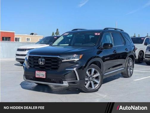 Crystal Black Pearl 2023 Honda Pilot AWD Elite
