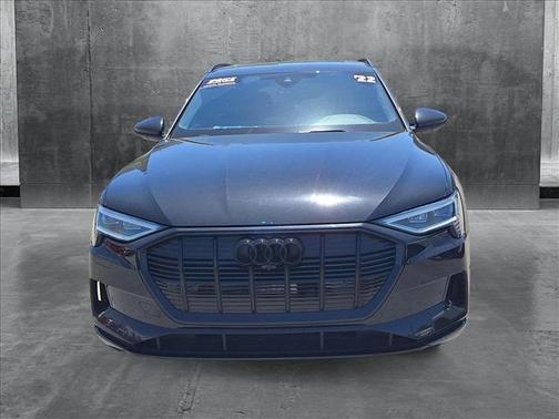 2022 Audi e-tron Premium