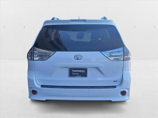 2018 Toyota Sienna SE