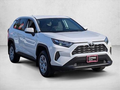 Ice Cap 2025 Toyota RAV4 LE