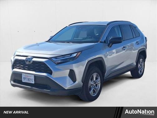 2025 Toyota RAV4 Hybrid LE