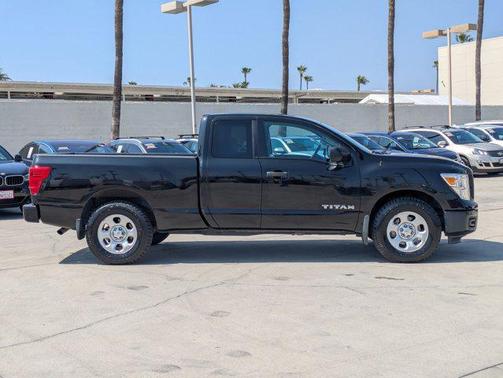 2017 Nissan Titan S