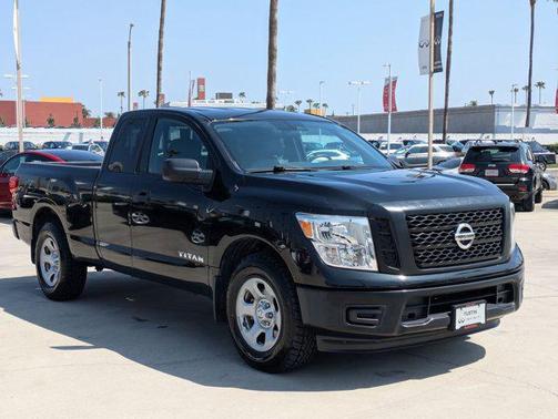 2017 Nissan Titan S