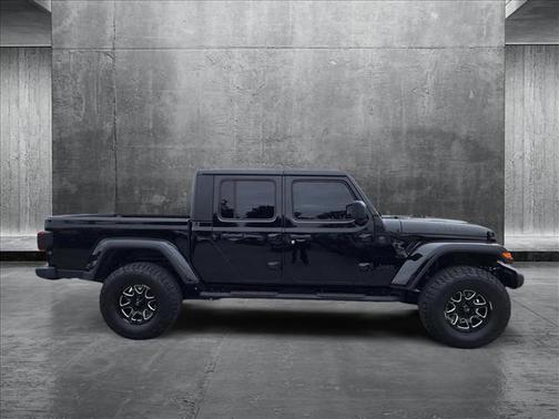 2024 Jeep Gladiator Willys