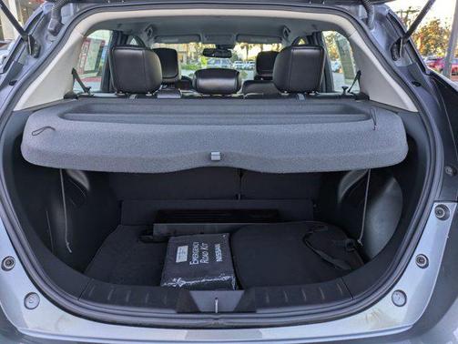 2022 Nissan Leaf SL PLUS 62 kWh