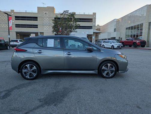 2022 Nissan Leaf SL PLUS 62 kWh