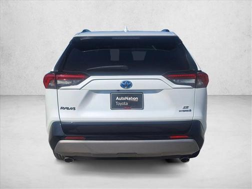 2023 Toyota RAV4 Hybrid SE