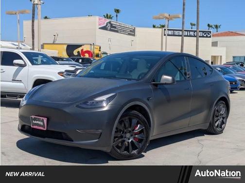2021 Tesla Model Y Standard Range Rear-Wheel Drive
