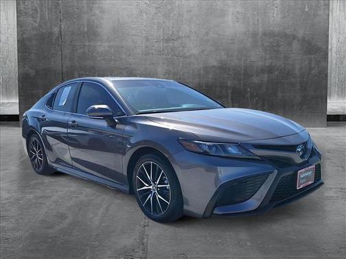 2024 Toyota Camry Hybrid SE