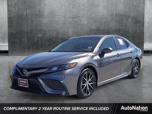 2024 Toyota Camry Hybrid SE