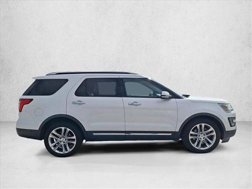 Star White Metallic Tri-Coat 2024 Ford Escape ST-Line Elite