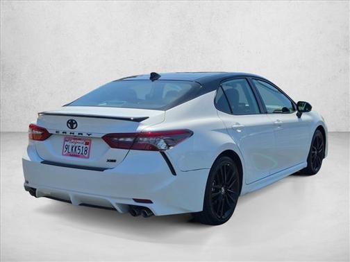 Wind Chill Pearl/Midnight Black Metallic 2024 Toyota Camry XSE