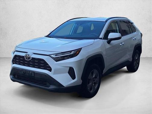 Ice Cap 2024 Toyota RAV4 XLE