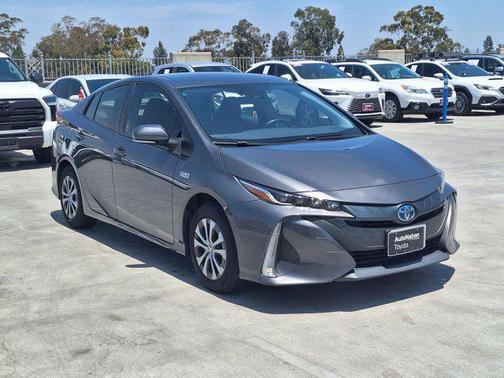 Magnetic Gray Metallic 2022 Toyota Prius Prime XLE