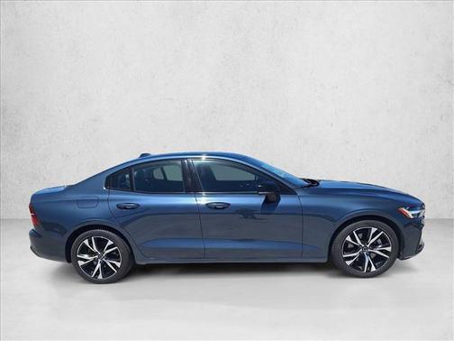 Denim Blue Metallic 2024 Volvo S60 B5 Core Dark Theme