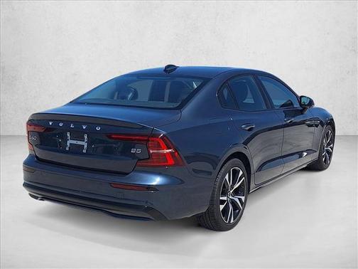 Denim Blue Metallic 2024 Volvo S60 B5 Core Dark Theme