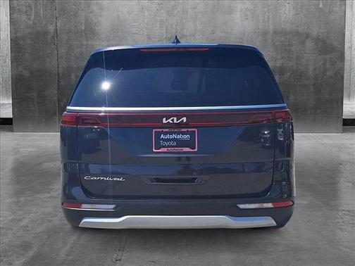 2022 Kia Carnival LXS
