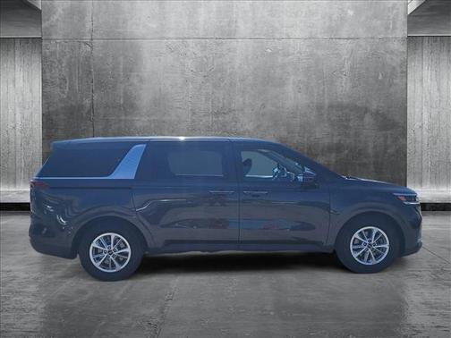 2022 Kia Carnival LXS